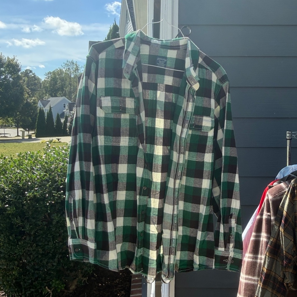 Faded Glory Green and White Plaid Shirt